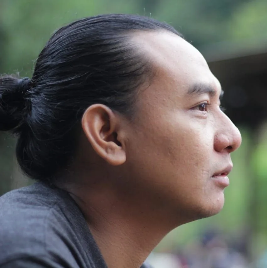 Taufik, the developer behind Epicnesia.